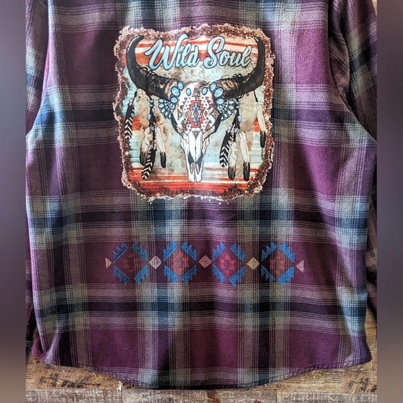 Upcycled Wild Soul W Painted Aztec Plaid Fleece like Shacket - Picture 3 of 14